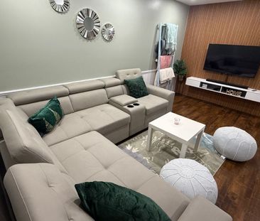 For Lease - 130 Waller Street, Whitby, Ontario - Photo 5