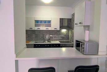 Se alquila en los Abrigos apartamento de 1 dormitorio
