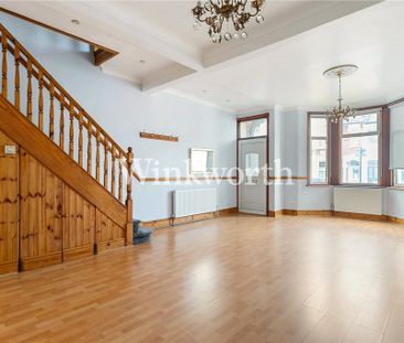 3 bedroom terraced house to rent - Photo 2