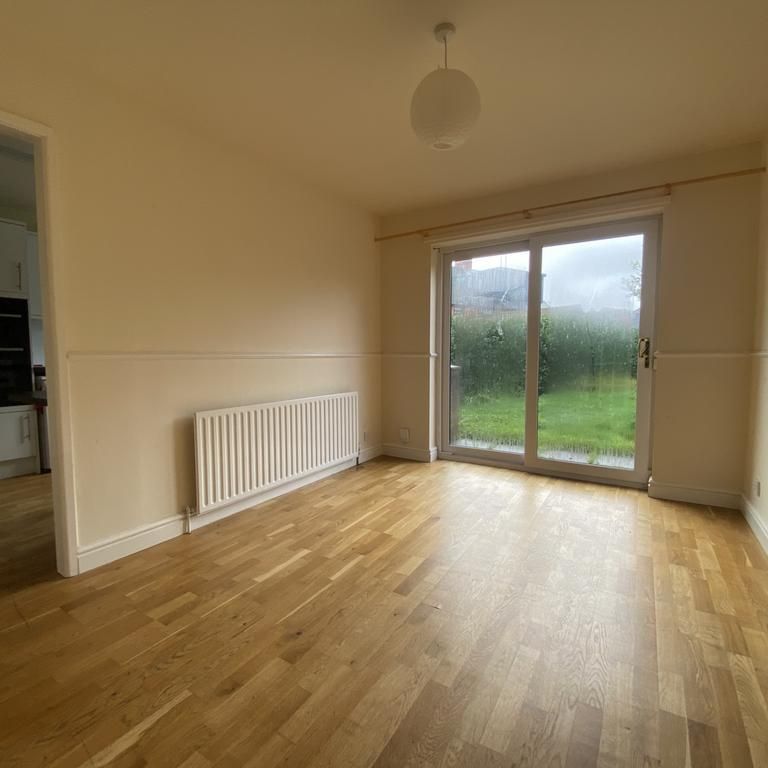 4 bedroom detached house to rent - Photo 1