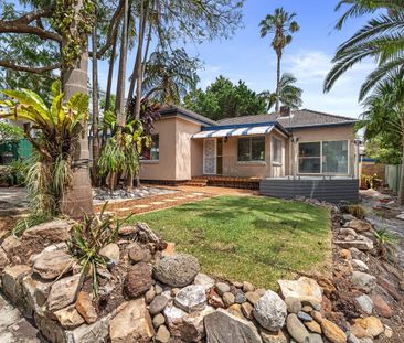 Contemporary comfort meets effortless entertaining - Photo 4