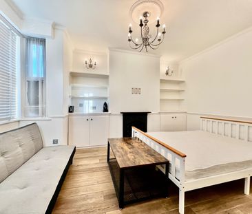 Room in a Shared Flat, Defoe Road, N16 - Photo 3