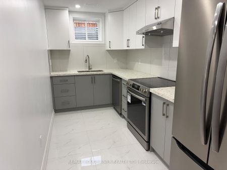 For Lease - 131 Sharplin Drive, Ajax, Ontario - Photo 3