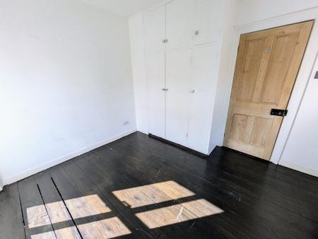 35 Groomsport Road, Bangor, BT20 5LW - Photo 3