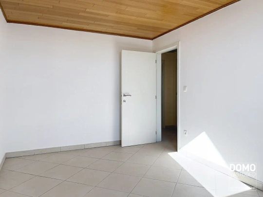 GERENOVEERD DUPLEXAPPARTEMENT MET 2 SLAAPKAMERS OP GOEDE LOCATIE IN KURINGEN - Photo 1