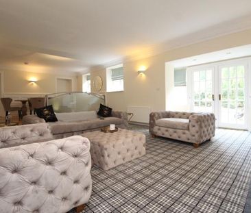 3 bedroom detached villa to rent - Photo 3
