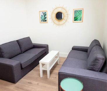6 bedroom terraced house to rent - Photo 4