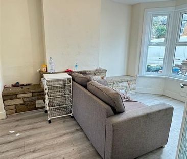 Clive Road, Enfield EN1, London - Photo 2