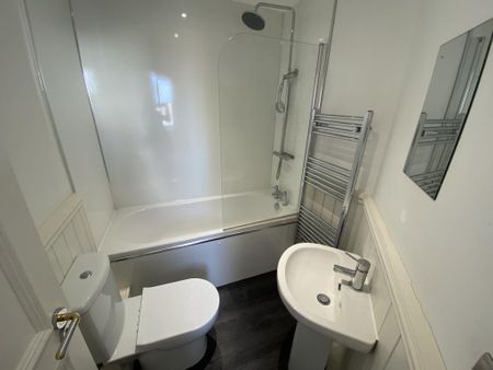 3 bedroom penthouse to rent - Photo 3