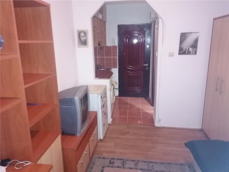 Garsoniera zona Aradului - Fotografie 3