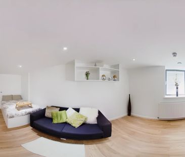 3 Bed Shared Bathroom - Photo 3