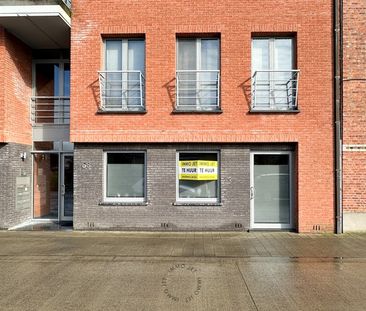 Gelijkvloers appartement met 1 slaapkamer, garage en tuin. - Foto 1