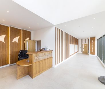 Sovereign Tower, 1 Emily Street, London, E16 - Photo 4