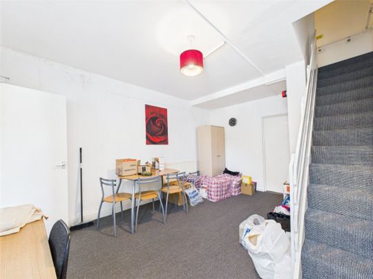 Clifton Street, Beeston, Nottingham, Nottinghamshire, NG9 - Photo 1