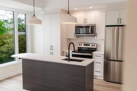 For Lease - 22 Sims Avenue Unit# 2A, West Centre Town, Ontario - Photo 4