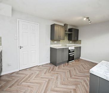 3 bedroom House To Let - Photo 5