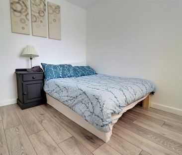 1 bedroom property to rent - Photo 3