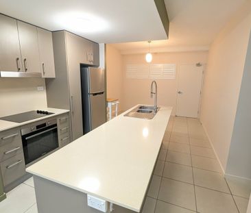 Modern 2-Bedroom Unit in the Heart of Edge Hill - Photo 3