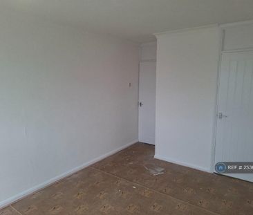 4 bedroom detached house to rent - Photo 6