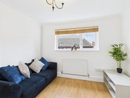 3 bedroom terraced house to rent - Photo 2