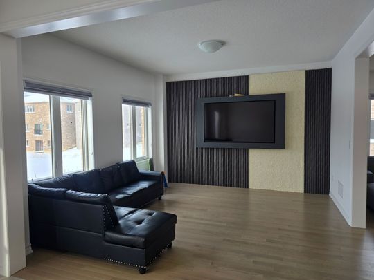 For Lease - 387 Russell Street, Southgate, Ontario - Photo 1