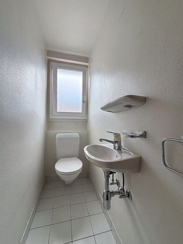 Appartement de 2.5 pièces situé dans le quartier de Montchoisi - Foto 3