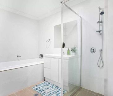 Family Home - Photo 6