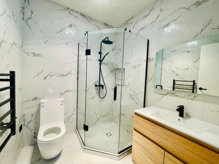 FLAT BUSH, 1 BEDROOM - Photo 4