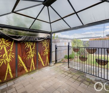 Open the Door To Charming Character and Modern Comfort - Photo 4