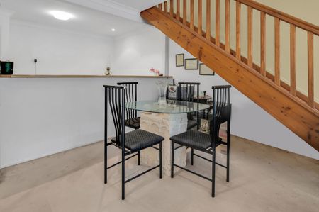 2/130 Plateau Crescent, Carrara QLD 4211 - Townhouse For Rent | Domain - Photo 4