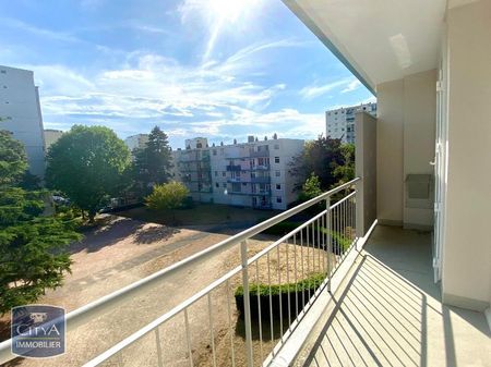 Location Appartement 2 pièces 41m² MONT ST AIGNAN 76130 - Photo 5