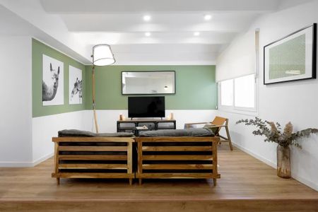 Carrer de Nàpols, Barcelona, Catalonia 08013 - Photo 2