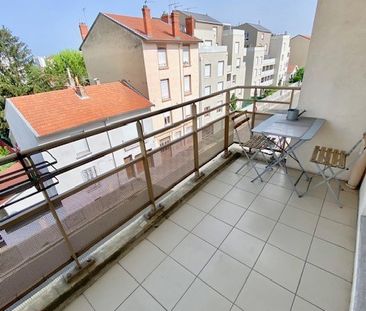 Location Appartement 2 pièces Meublé 45m² VILLEURBANNE 69100 - Photo 6