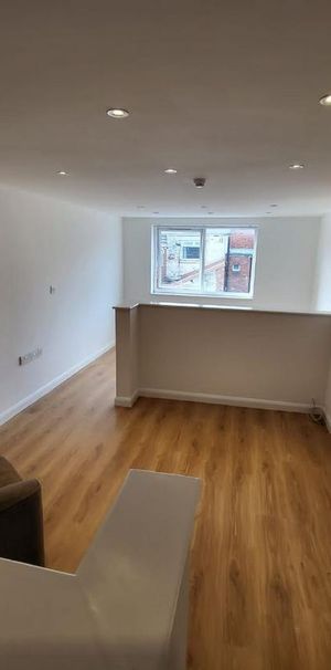 Studio to rent - Photo 1