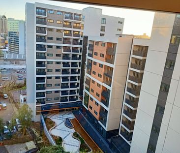 Eclipse Apartments - Fully Furnished - Photo 2