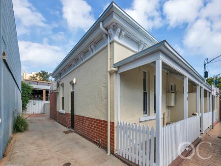 Open the Door to Refined Living, Perfectly Placed Near the City - Photo 5