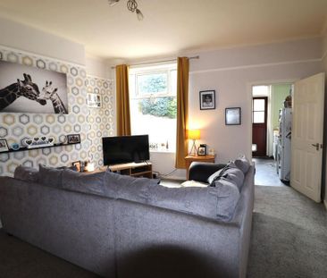 2 bedroom terraced house to rent - Photo 4