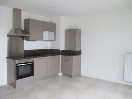 Location Appartement 2 pièces 41m² ST JEAN DE BRAYE 45800 - Photo 4