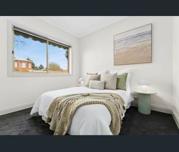 Convenience & Comfort in the Heart of Sunbury! - Photo 5