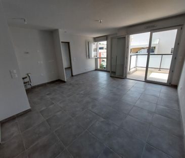 location Appartement T2 DE 45.2m² À NIMES - Photo 6