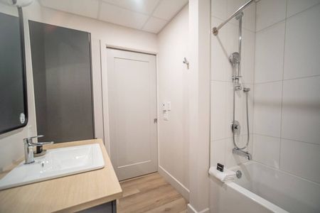 Rue de La Pérade - Photo 5