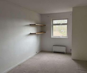 Tierney Court, Marlow, SL7 - Photo 3