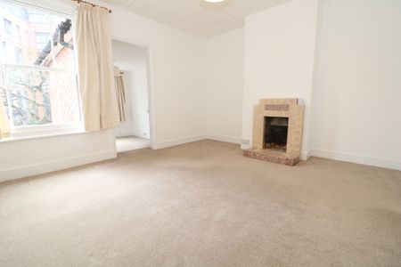 Lincoln Road, Dorking, RH4 - Photo 3