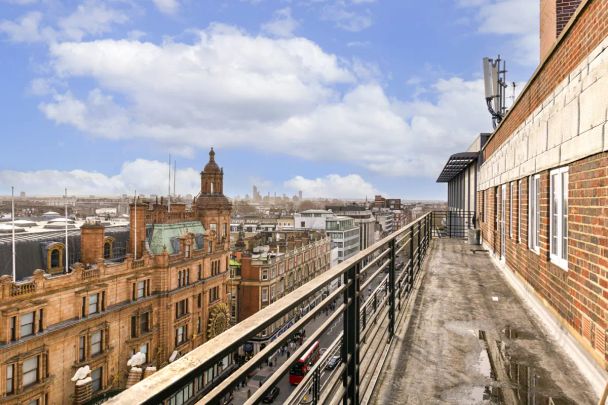 2 bedroom flat in 88 Brompton Road - Photo 1