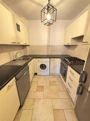 Swift Hall, Collegewood, Castleknock, Dublin 15 - Photo 5