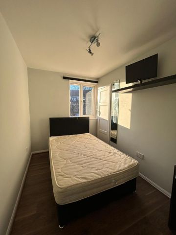 1 bedroom house of multiple occupation to rent - Photo 5
