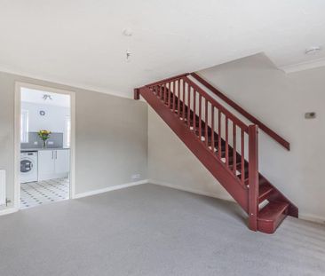 2 bedroom terraced house to rent - Photo 1