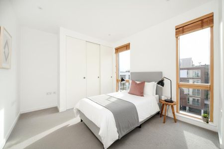 3 bedroom flat to rent - Photo 2