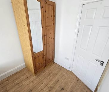 Room in a Shared House, Ballogie Avenue, NW10 - Photo 1
