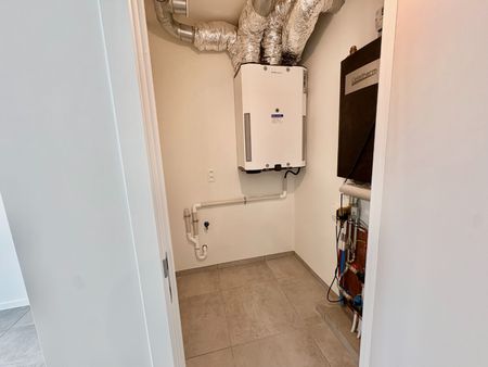 Twee-slaapkamer appartement incl parkeerplaats - Photo 2